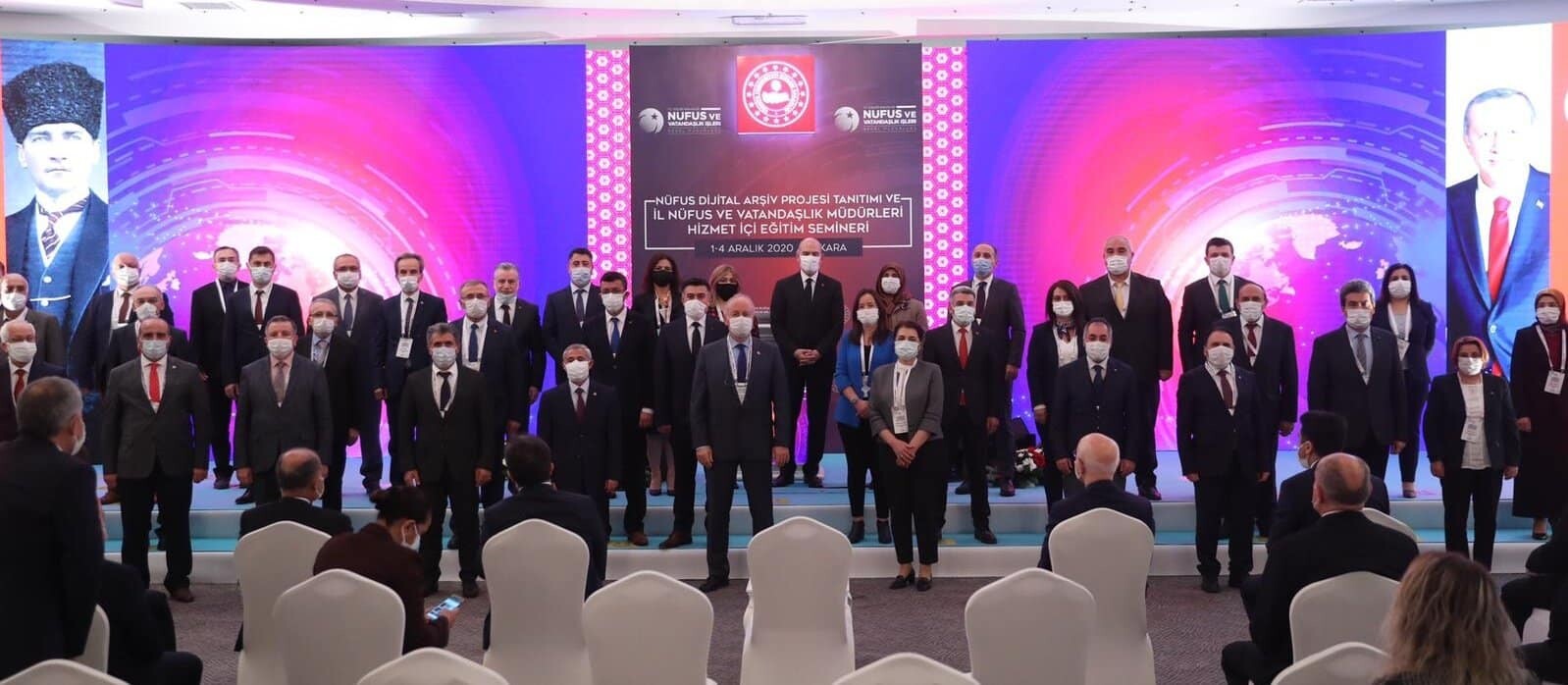 Nüfusun % 74'ünün kimlik kartını değiştirdik