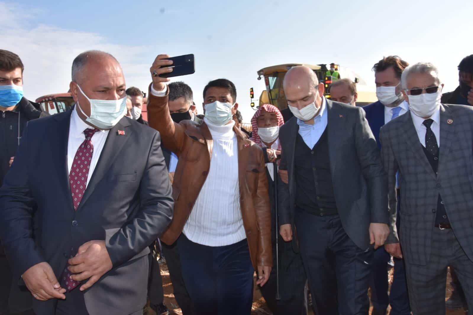 İçişleri Bakanı Süleyman Soylu ile Tarım ve Orman Bakanı Bekir Pakdemirli, Şanlıurfa'ya geldi.