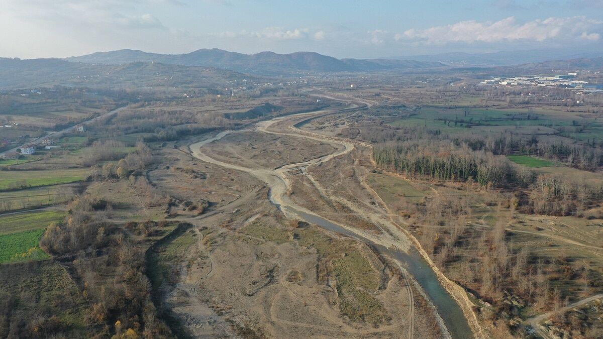 Akın, "Dereler kurudu, vatandaşlarımızdan suyu biraz daha dikkatli kullanmalarını istiyoruz".