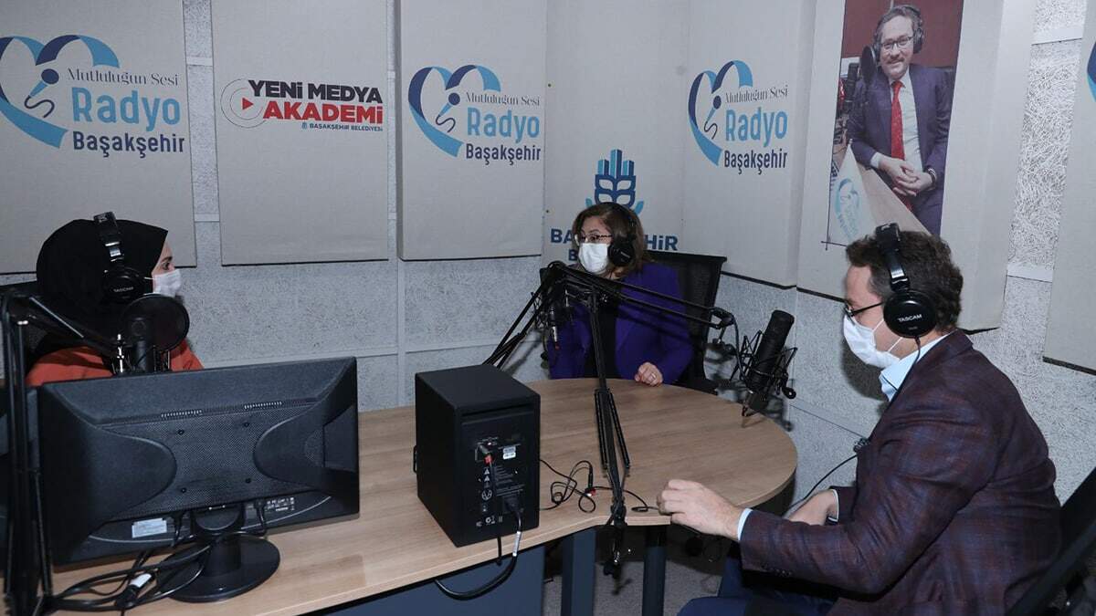 Yeni dünyanın kodları zaten Başakşehir'de kurulmuş. Başakşehir bunu çok önce görmüş. Bu da Yasin Başkan’ın vizyonu, ekibin kuvvetiyle alakalı.