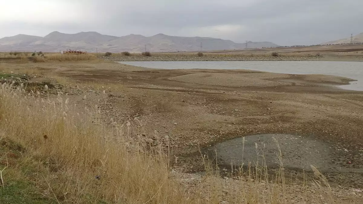 Kırkat gölü'nde kuraklık tehlikesi oluştu