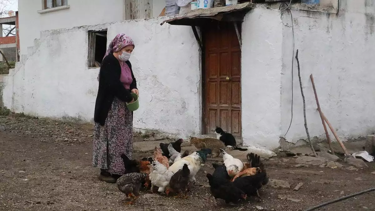 Dünyayı etkisi altına alan koronavirüs koronavirüs bu mahalleye giremedi.