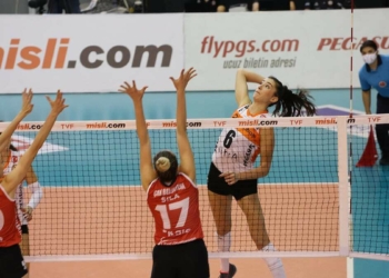 Eczacıbaşı VitrA 3-0 galip ayrıldı
