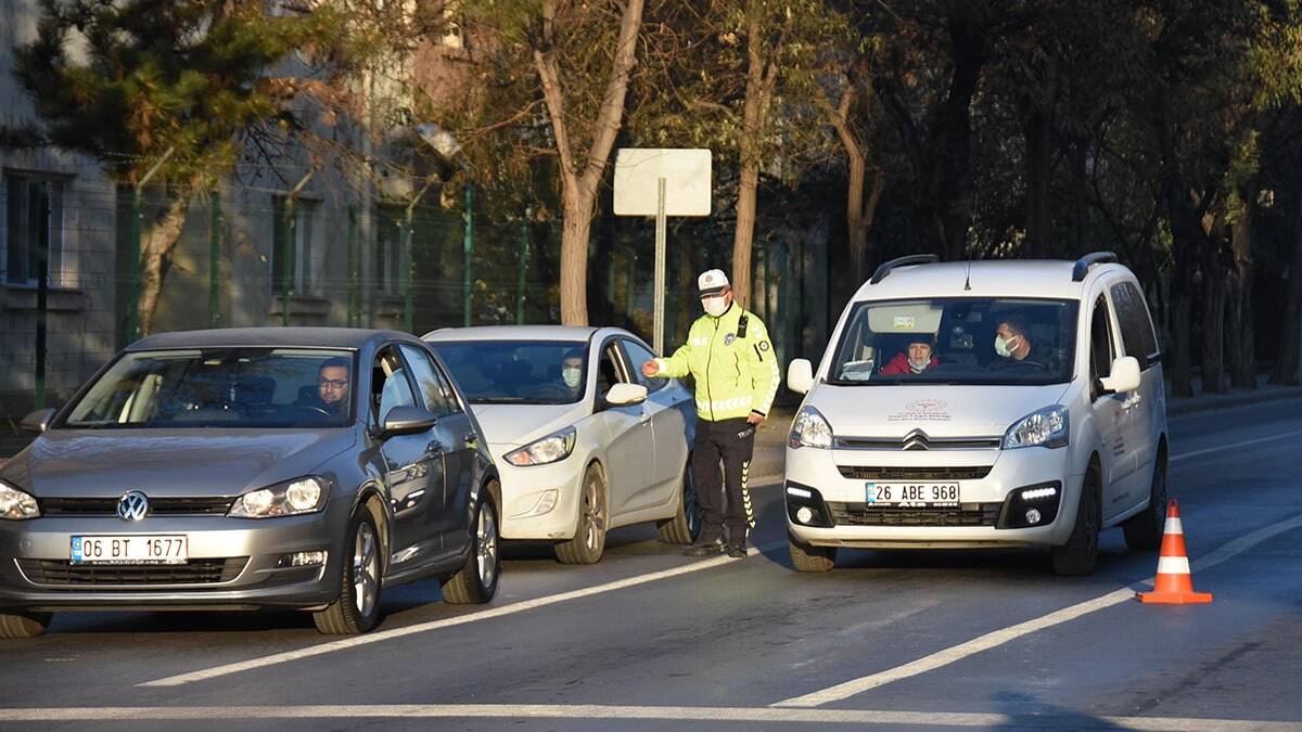İçişleri Bakanlığı’nın akşamları ve hafta sonları uyguladığı sokağa çıkma kısıtlamasının ardından Eskişehir'de koronavirüs vakalarında düşüş yaşandı.