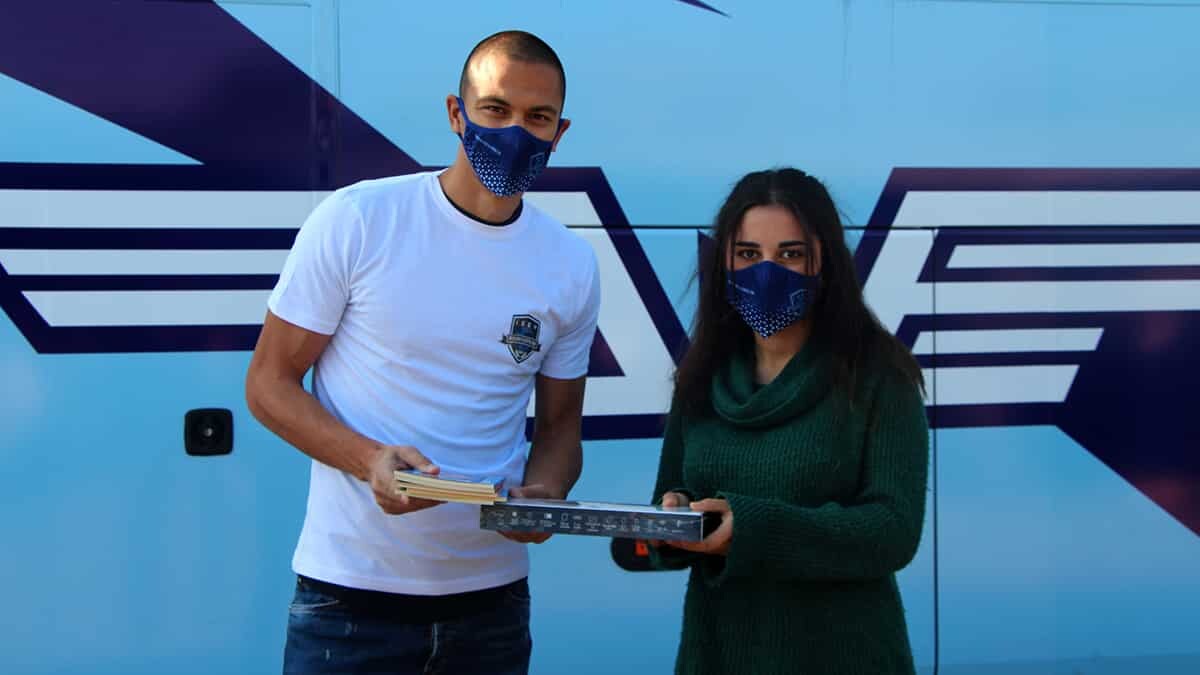 İnler'den öğrencilere tablet desteği