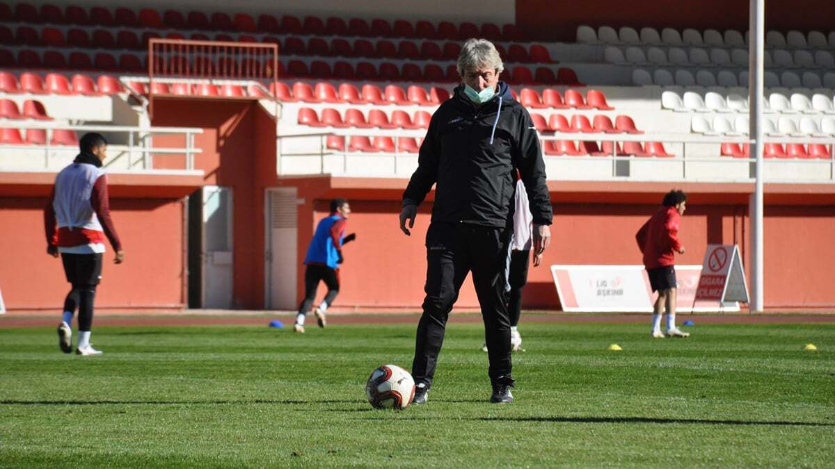 Teknik direktör Bülent Demirkanlı istifa etti