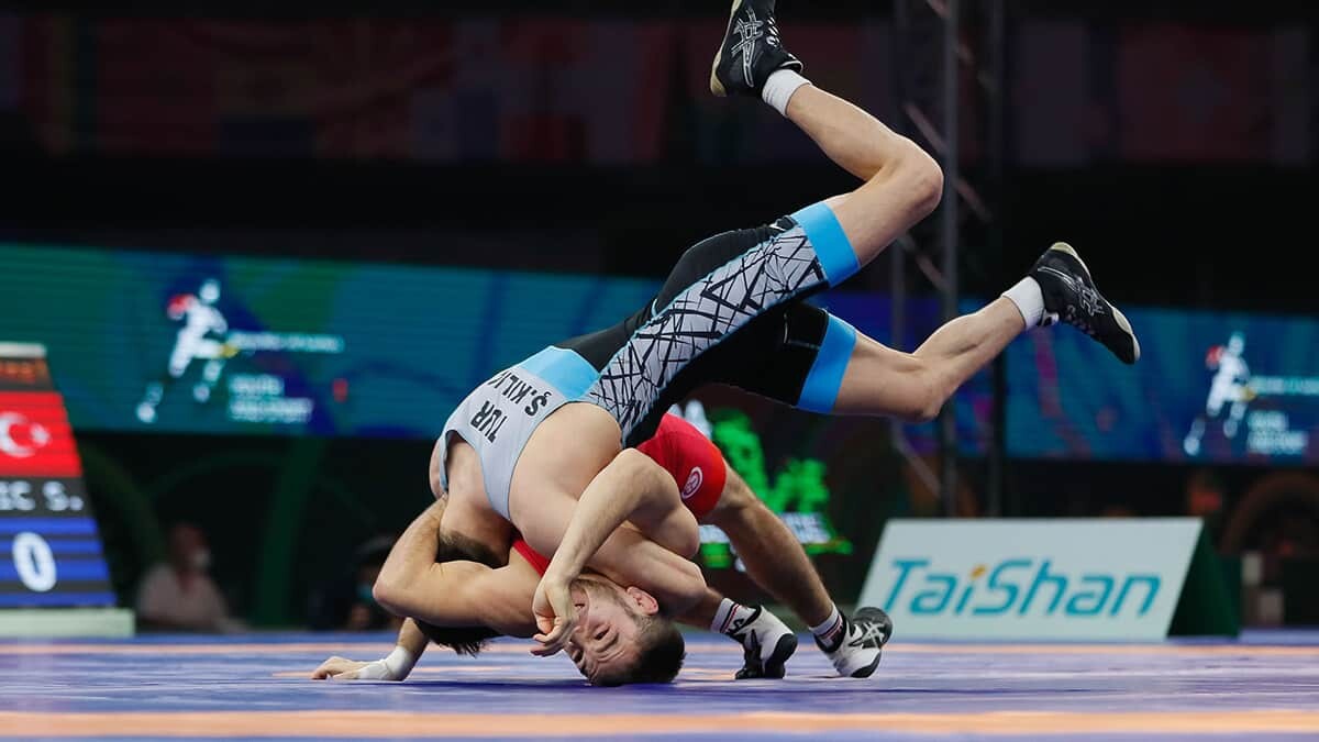 Cengiz Arslan bronz madalya için güreşecek