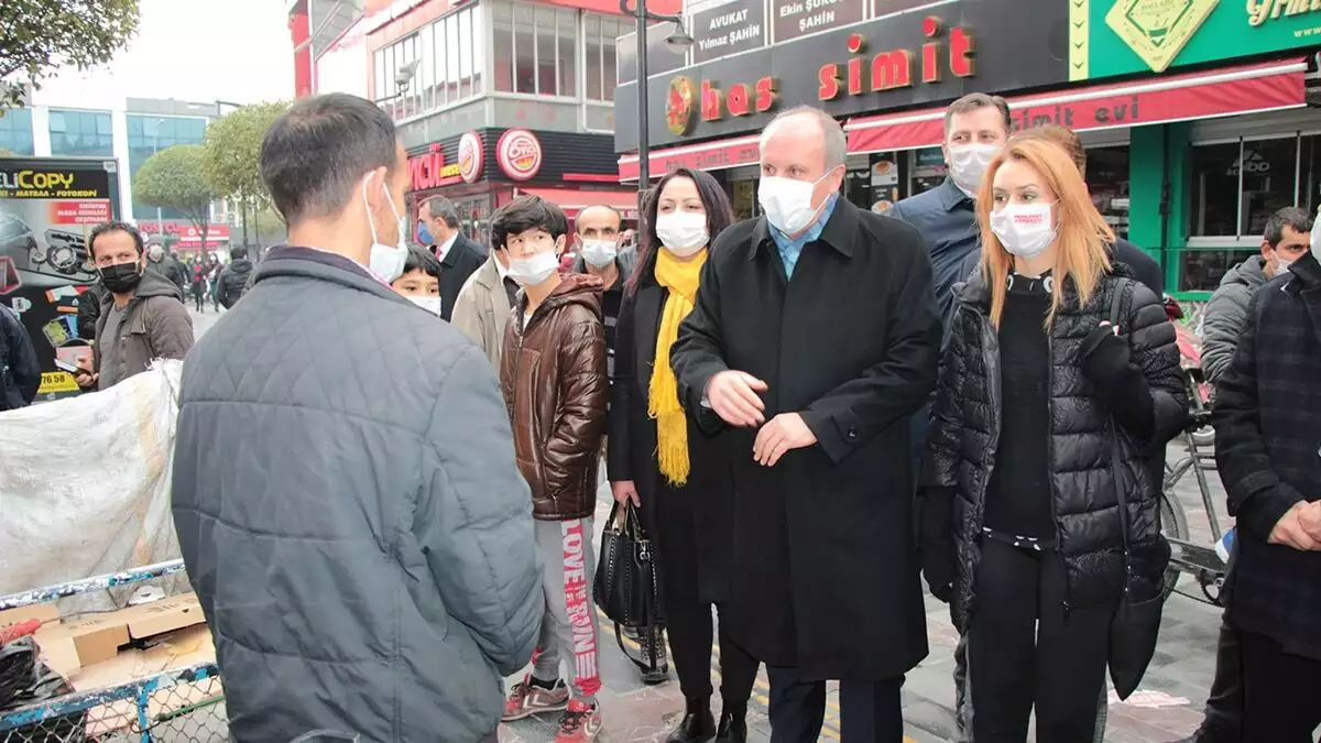 Ben chp'de haftalık skandallar eksik olmuyor demiştim. Ama 3 günde bire düşürdü arkadaşlar. Allah selamet versin.