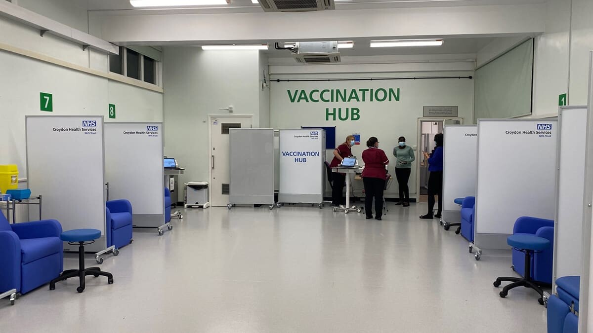 İngiltere aşılama kampanyasına bugün başladı