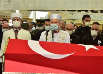 Şehidimiz gözyaşları içinde toprağa verildi