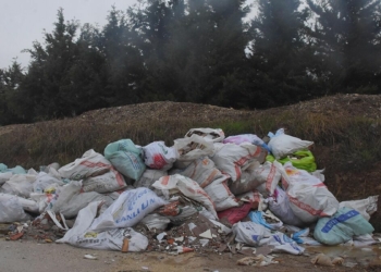Kaçak molozlar çevre kirliliği yaşatıyor