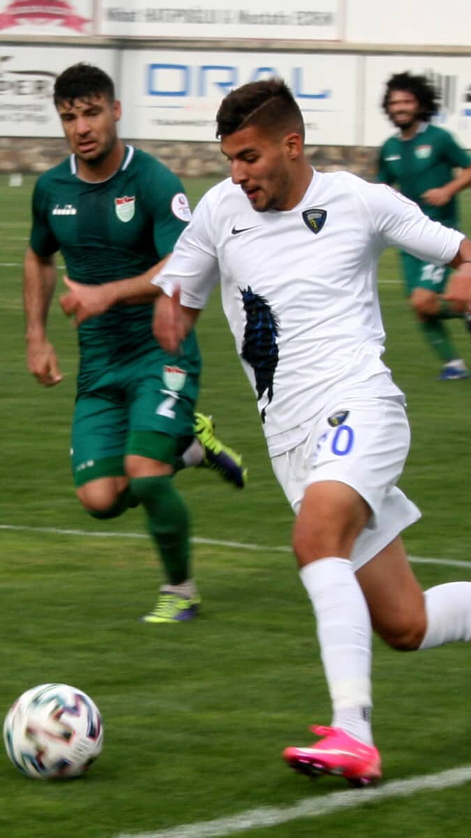 Ziraat Türkiye Kupası 5'inci Eleme Turu'nda Fenerbahçe ile rakip olan Misli.com 2'nci Lig Kırmızı Grup ekibi Karacabey Belediyespor'da heyecanlı bekleyiş sürüyor.