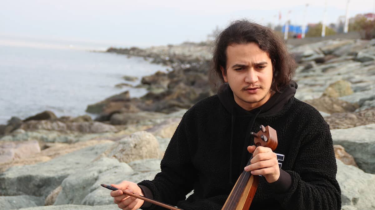 Kemençe ile arabesk pop ve rock müzik