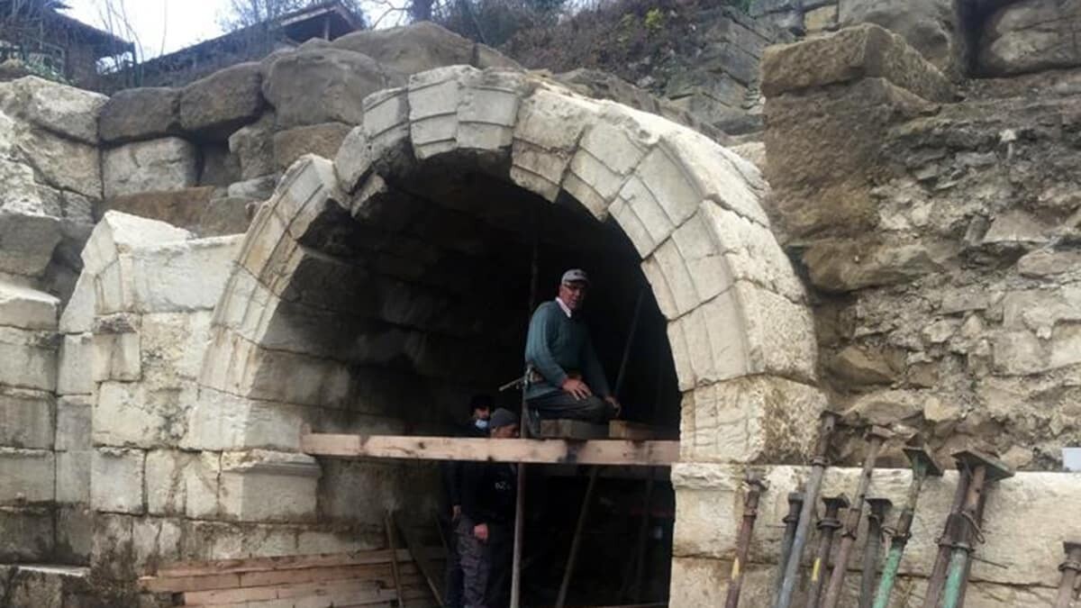 Konuralp antik kenti İtalya ve Almanya'nın dikkatini çekti