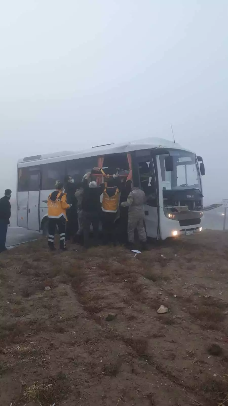 Yaralılar, ambulanslarla karapınar devlet hastanesi'ne kaldırıldı. Yaralıların, sağlık durumunun iyi olduğu belirtildi.