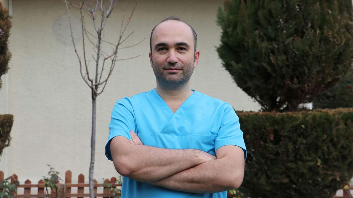 Savaşçı, koronavirüsten erkeklerin daha fazla etkilendiğini söyleyerek, "Koronavirüs nedeniyle erkek ölüm oranı yüzde 66" dedi.