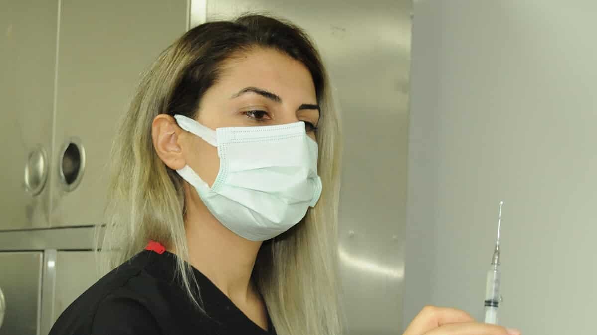 Maskesiz dolaşanlar keşke pandemi servisini görebilse