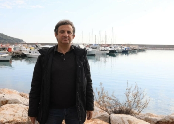 Balıkçılar olumsuz hava koşulları nedeniyle ava çıkamadı