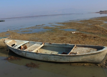 Marmara Gölü'nde derinlik 40 santimetreye düştü
