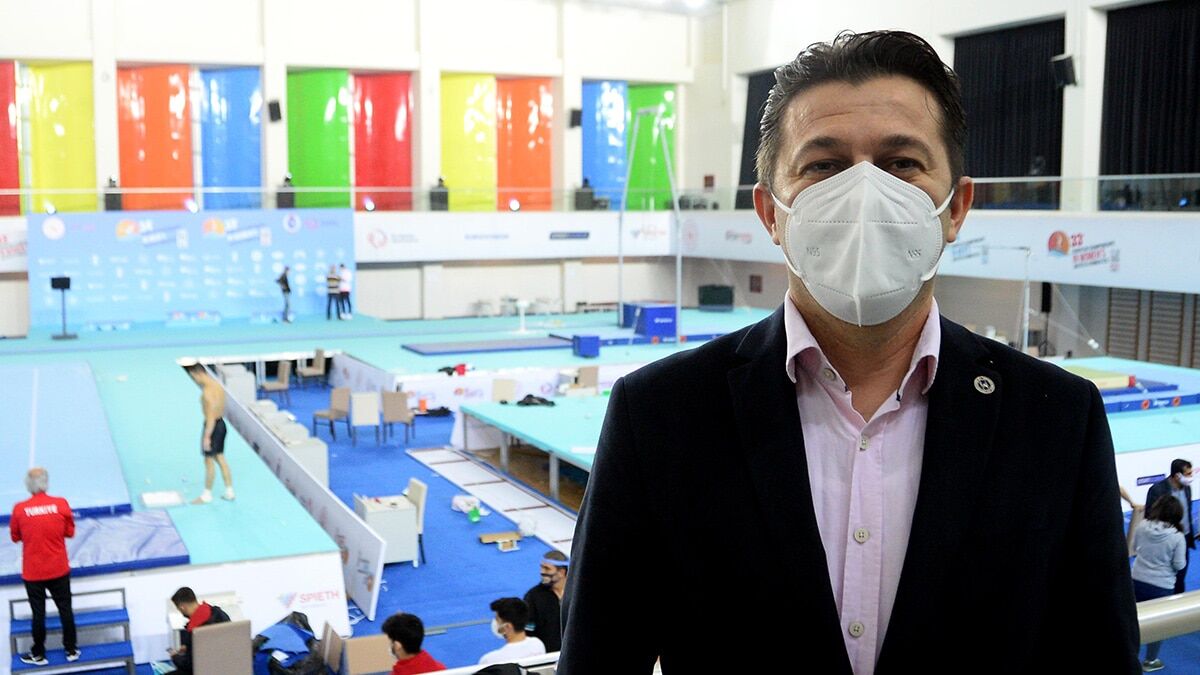 Sporcularımız İstiklal Marşımızı ülkelere ezberletecek