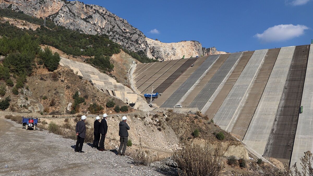 Kent enerjisinin %20'sini karşılayacak barajda inşaat sürüyor