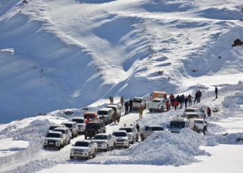Çığ altında kalan askerin cansız bedenine ulaşıldı