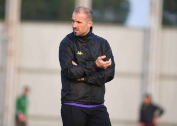 Bursaspor Teknik Direktörü Mustafa Er, genç ve gelişen bir takım olduklarını vurgulayarak, "Şu ana kadar 28 oyuncuya şans verdik, süreç içerisinde tüm oyuncularımıza şans gelecek" dedi.