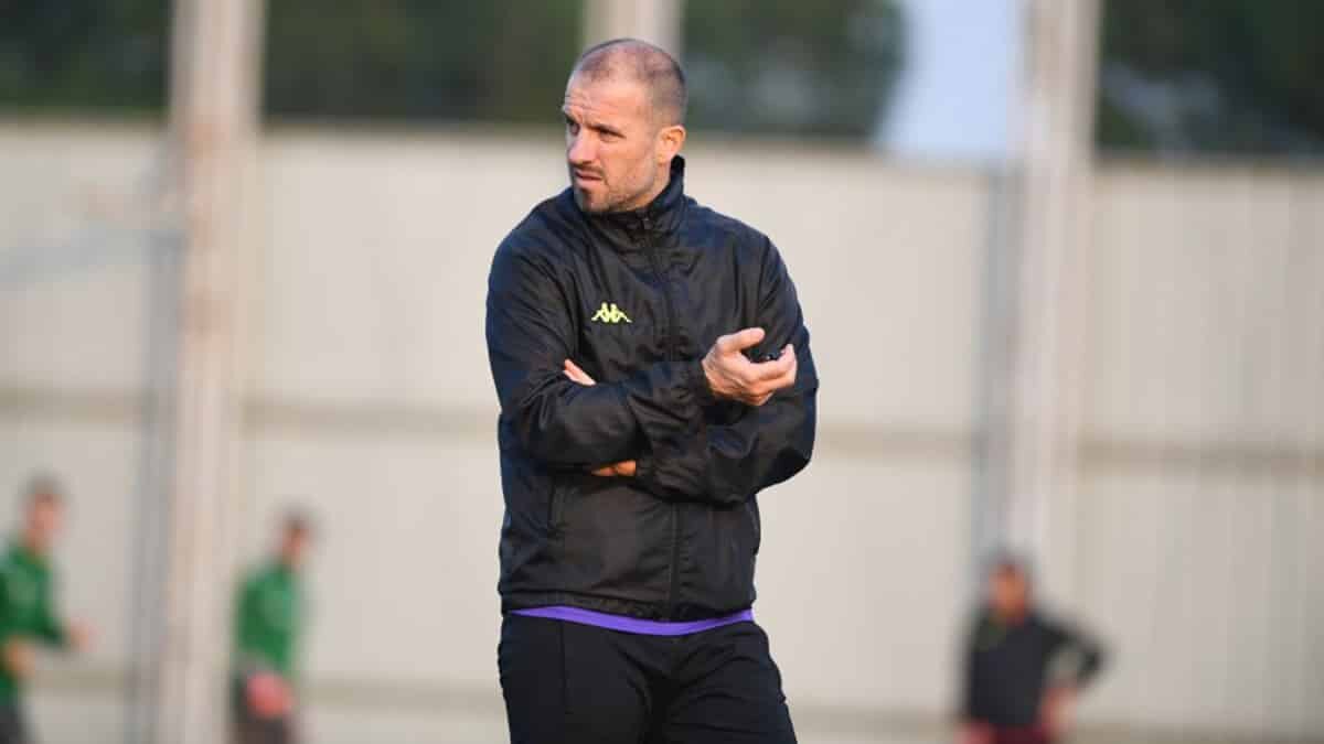 Bursaspor Teknik Direktörü Mustafa Er, genç ve gelişen bir takım olduklarını vurgulayarak, "Şu ana kadar 28 oyuncuya şans verdik, süreç içerisinde tüm oyuncularımıza şans gelecek" dedi.