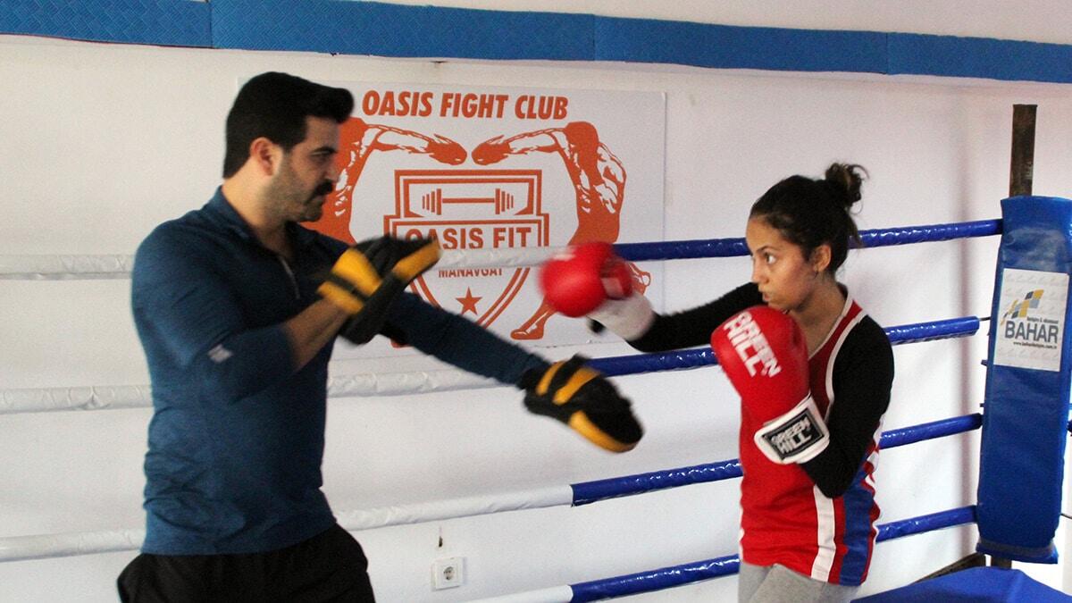 Boksta yıldız kızlarda Türkiye şampiyonu oldu