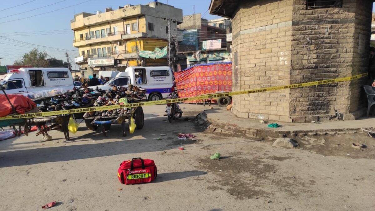 Pakistan'da patlama: 25 kişi yaralandı