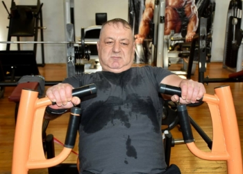 160 kilo kaldırıp Avrupa Şampiyonu oldu