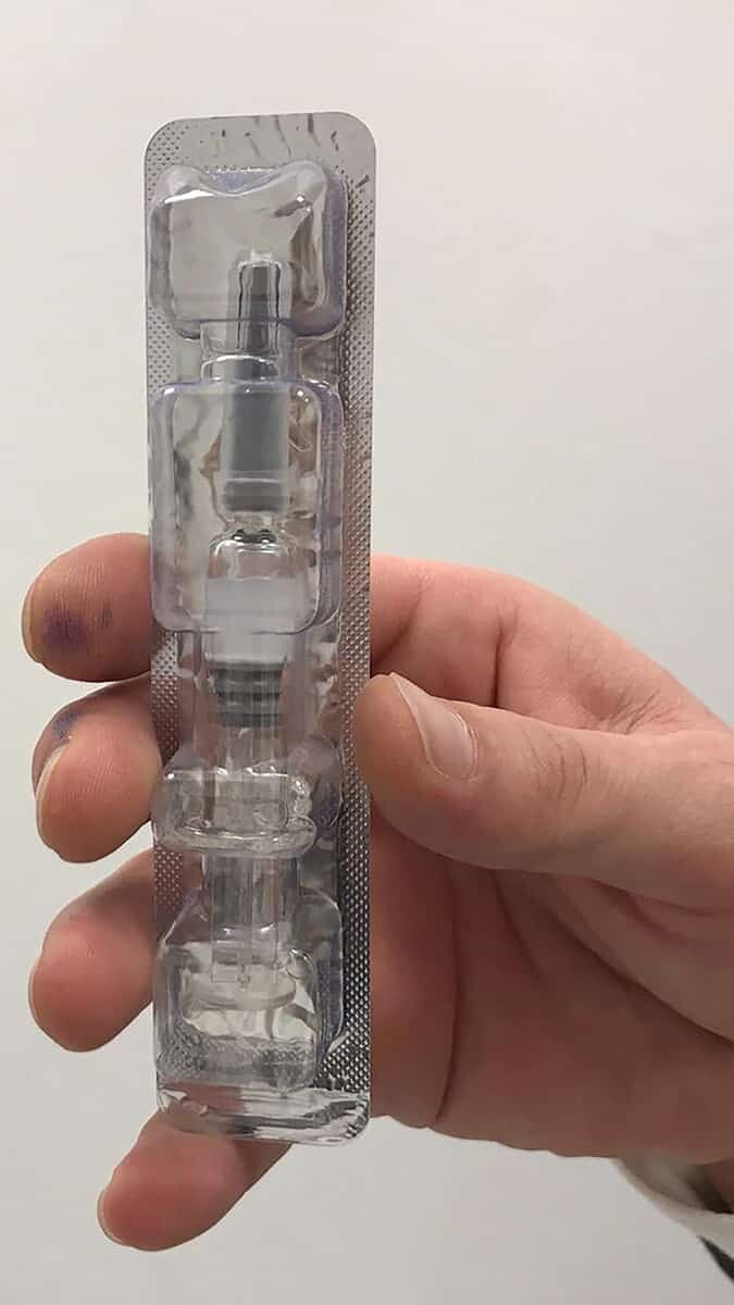 KTÜ Tıp Fakültesi Farabi Hastanesi Tıbbi Mikrobiyoloji Anabilim Dalı Başkanı Prof. Dr. Faruk Aydın, Bulaşın engellenmesinin en başarılı olabileceği yol aşıdır” dedi.