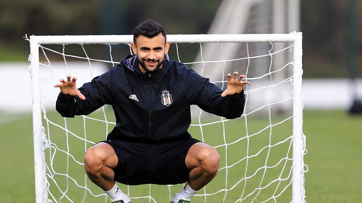 Beşiktaş'ta efsane olmak kolay değil