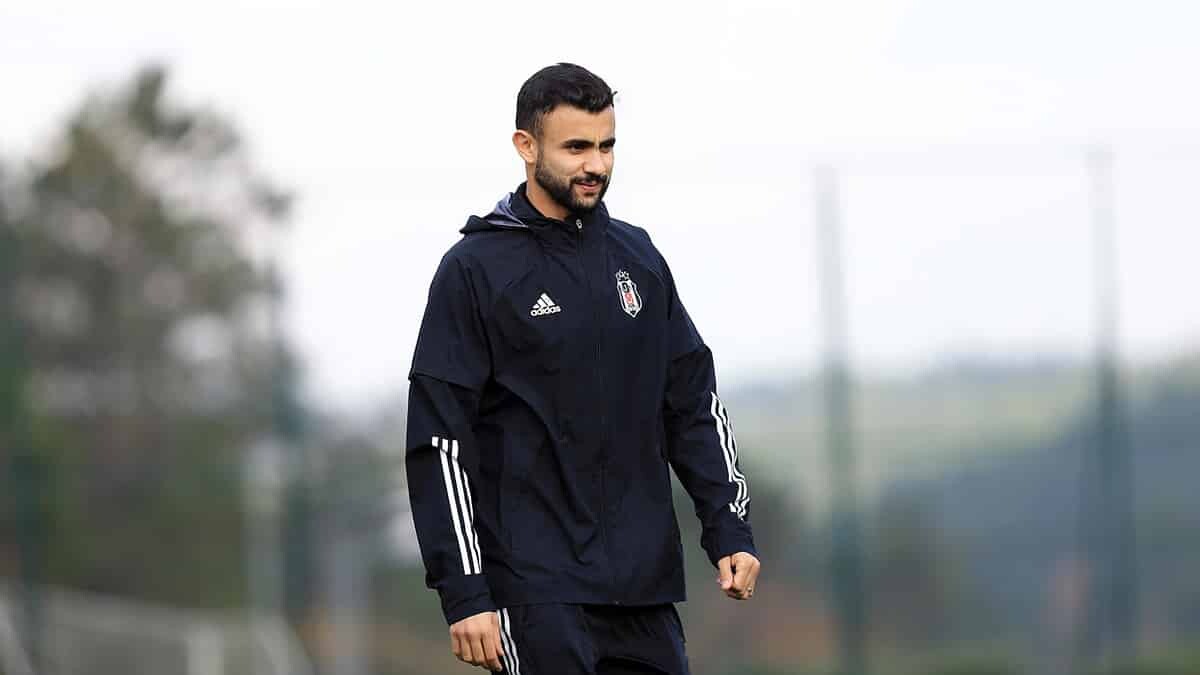 Beşiktaş'ta efsane olmak kolay değil