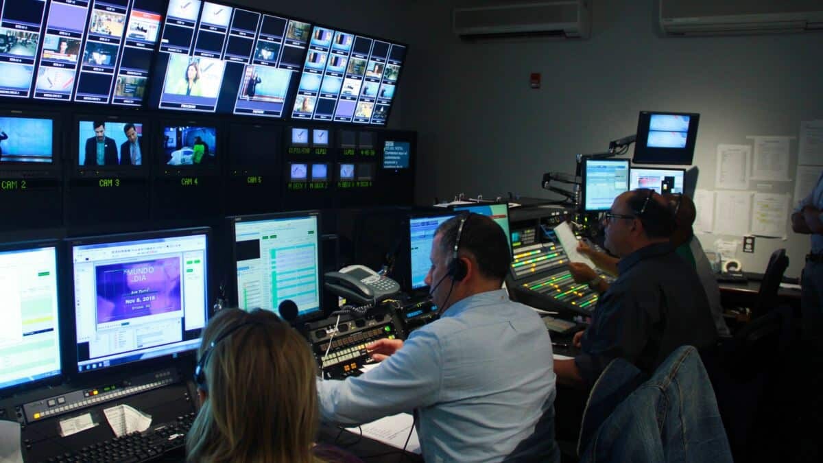 RTÜK'ten televizyon kanallarına konuk uyarısı