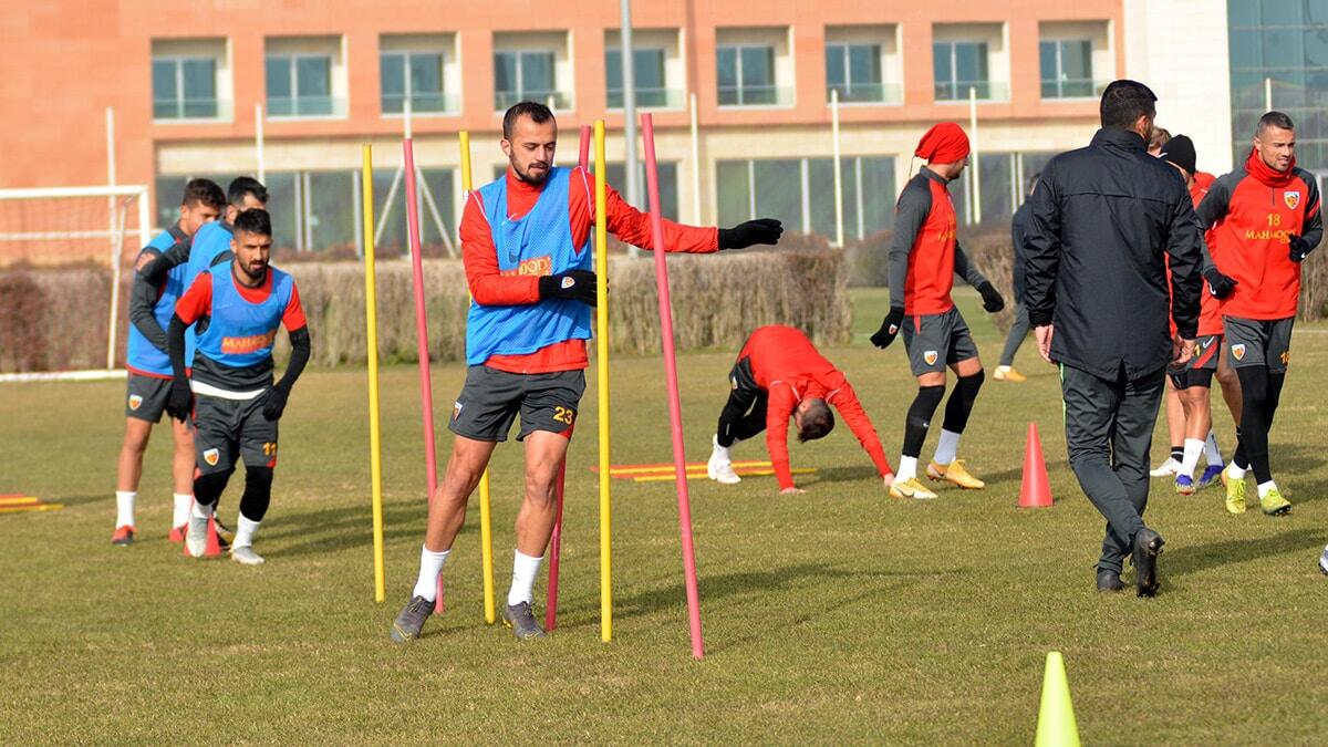 Irkçılığın ne olduğunu bilmeyen bir ırkın evladıyım