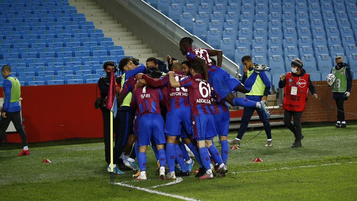 Abdullah Avcı taraftarı ve yönetimi mutlu etti