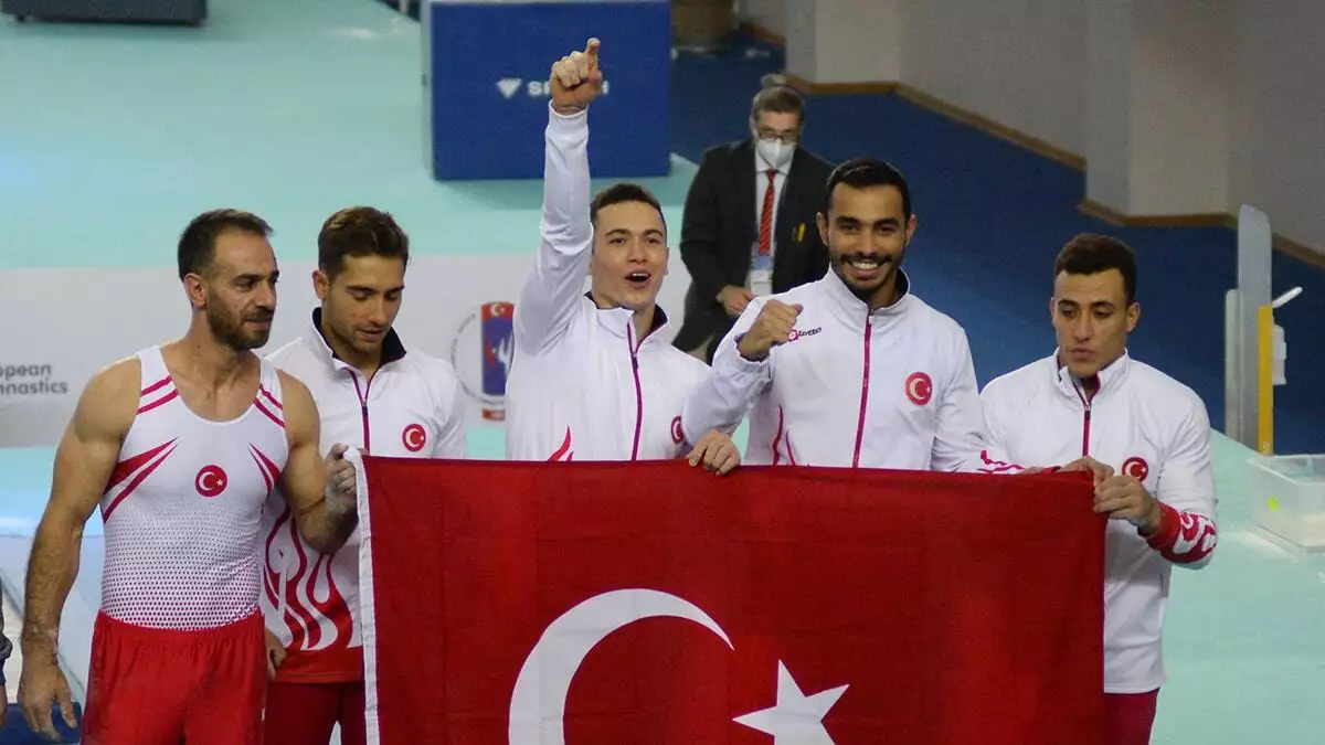 Türkiye cimnastik milli takımı'ndan tarihi başarı, avrupa erkekler artistik cimnastik şampiyonası'nda 2'nci olarak, tarihinde ilk kez avrupa'da madalya kazandı.