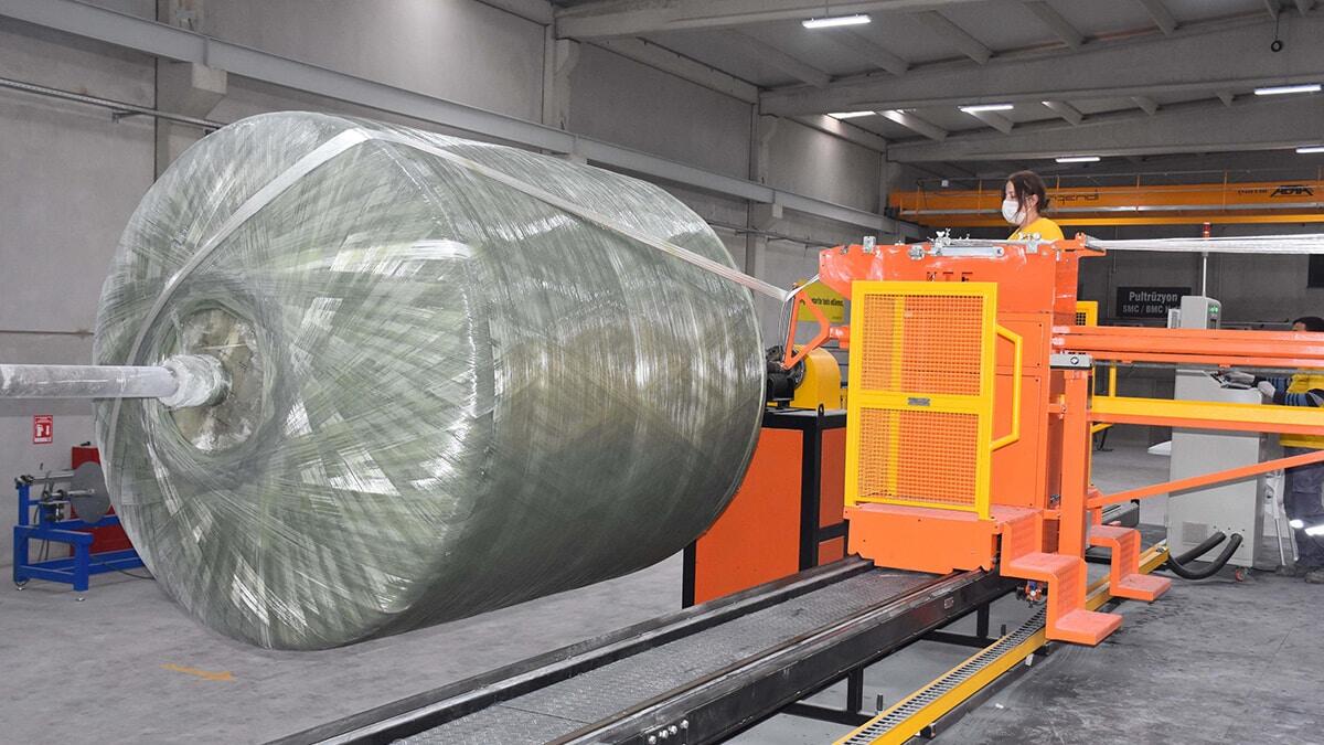 İzmir'in Torbalı ilçesindeki bir fabrikada, tüm dünyanın merakla beklediği koronavirüse karşı geliştirilen aşıların taşıma ve depolanmasını sağlamak için aşı taşıma konteyneri üretildi.