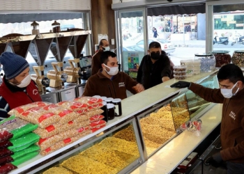 Yılbaşı nedeni ile kuruyemişe yoğun talep var
