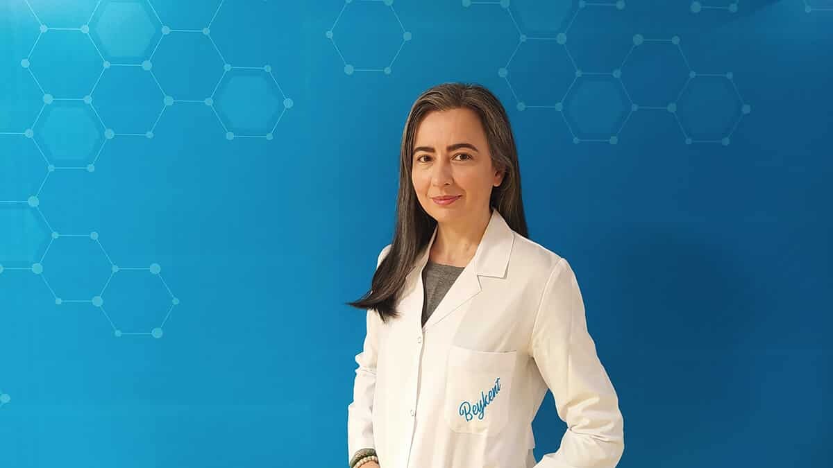 Zona suçiçeği virüsünün, vücutta sinir uçlarında sessiz beklemekte iken, herhangi bir uyaran ile tekrar aktive olması halidir.