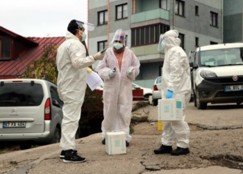 Bugün koronavirüsten 251 kişi hayatını kaybetti