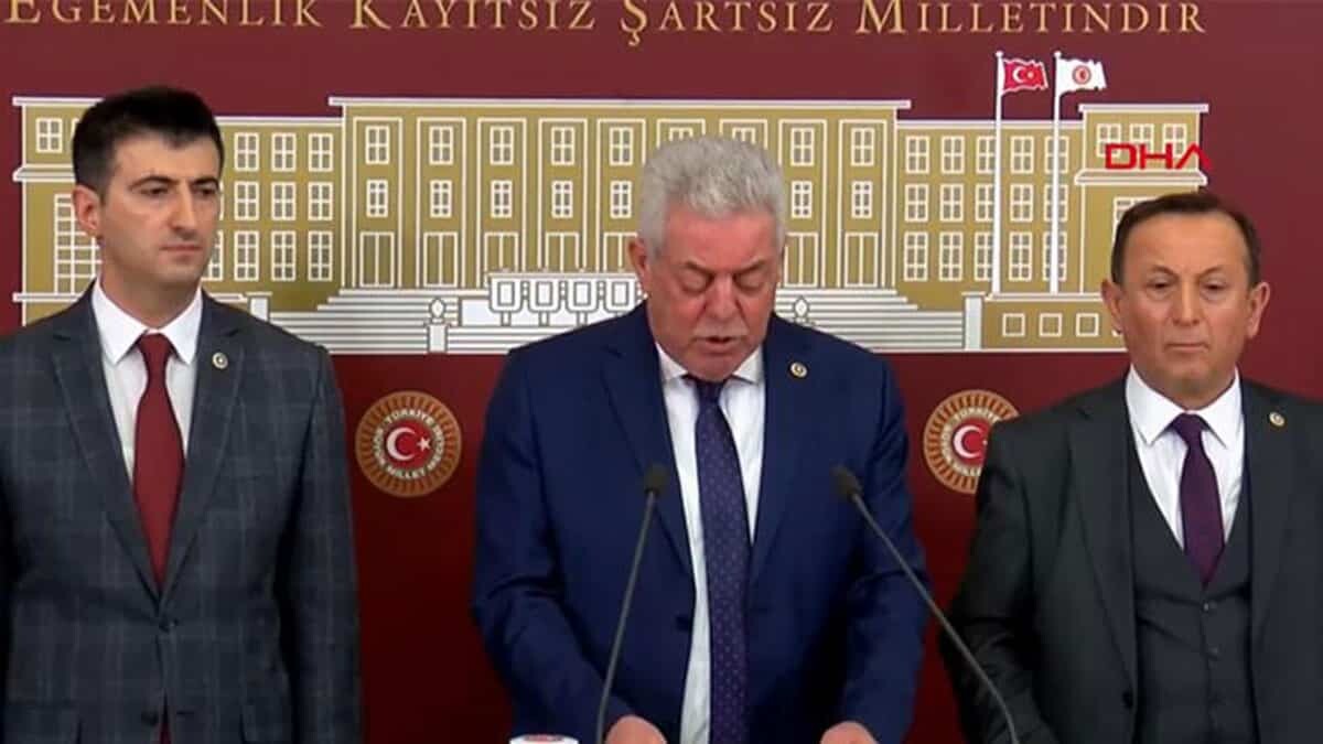 CHP'den 3 milletvekili istifa etti