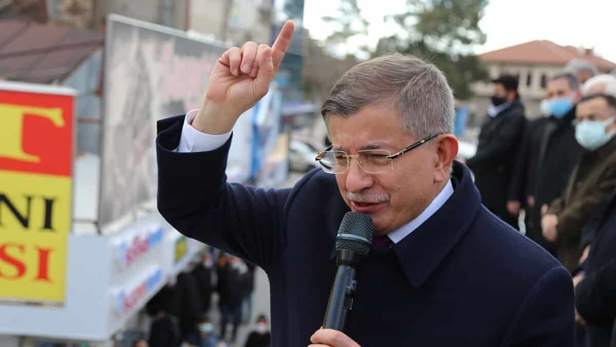 Davutoğlu Bahçeli'ye Karaman'dan cevap verdi