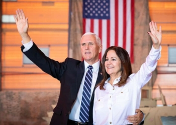 Mike Pence veda mesajı yayınladı