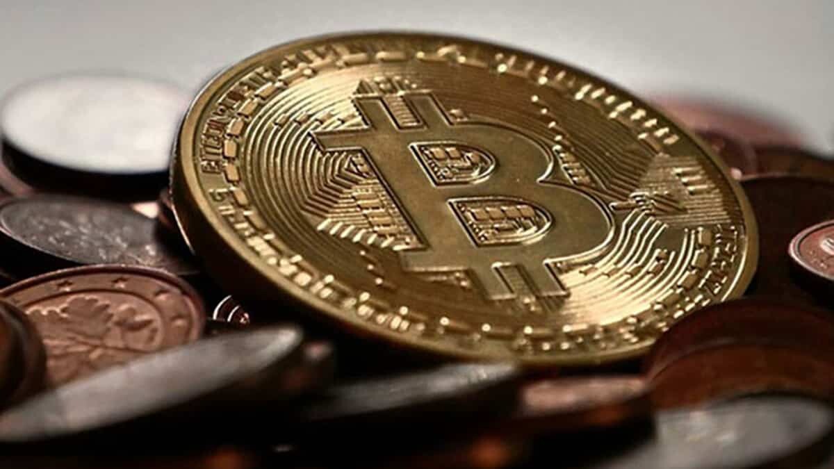 Altın güvenli liman tahtını Bitcoin'e mi kaptırdı?