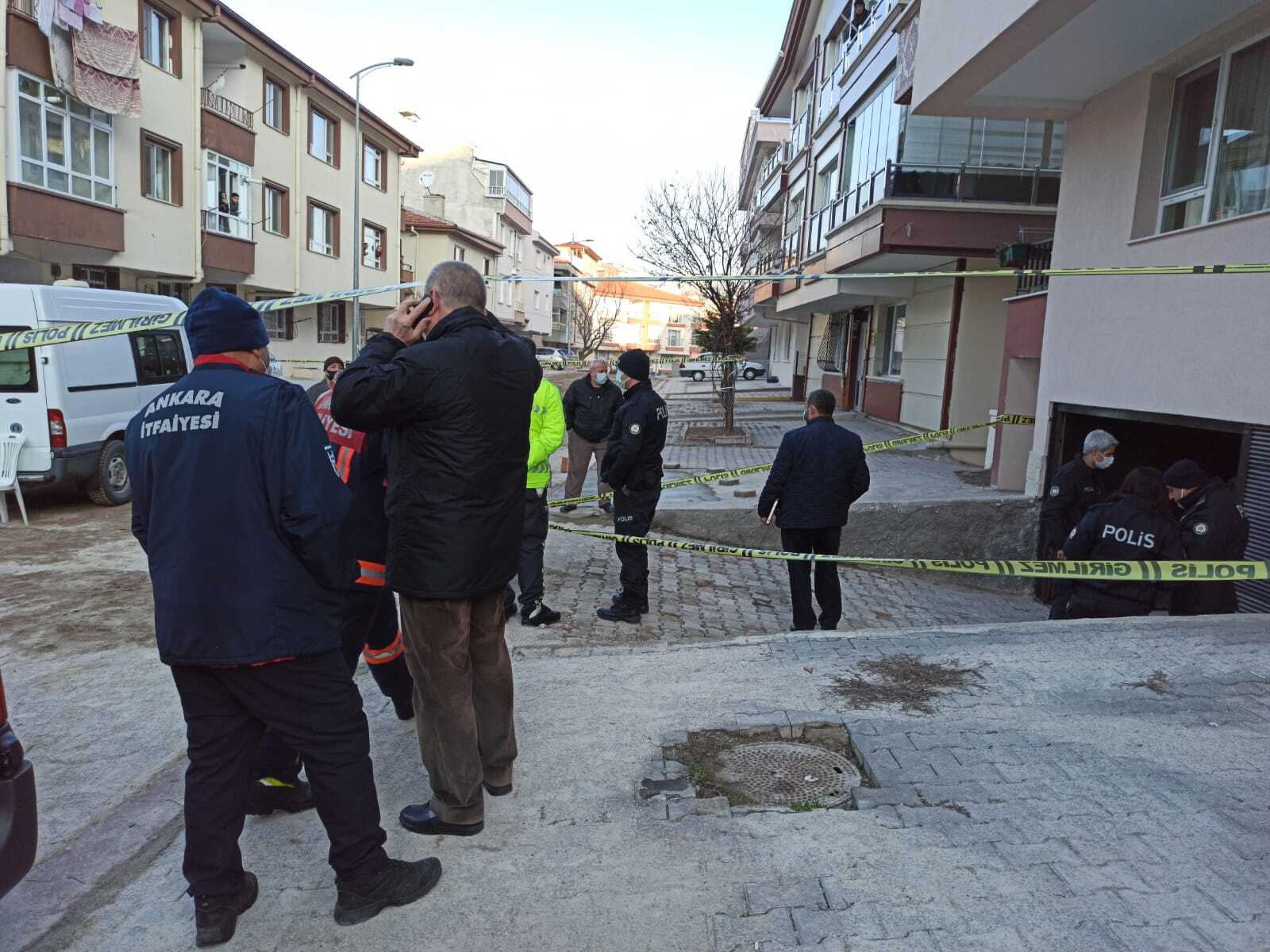 Ankara'da otomobilde 3 kişinin cansız bedeni bulundu