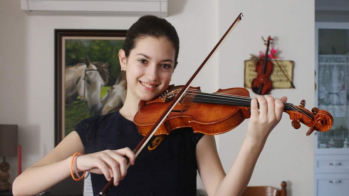 Irmak anne karnında müzikle tanıştı