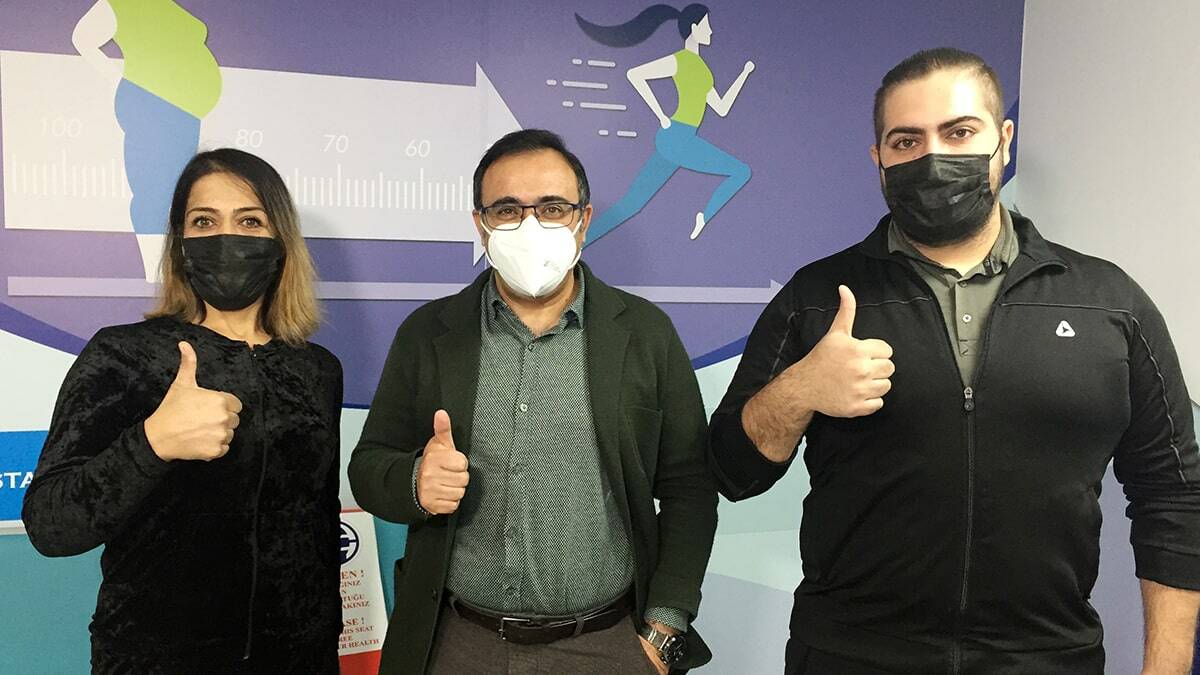 Anne ve oğlu tüp mide ameliyatıyla 140 kilo zayıfladı