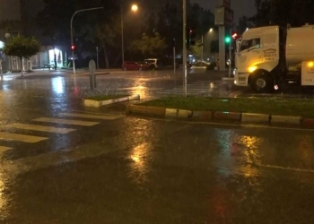 Antalya'da kuvvetli yağış etkili oldu